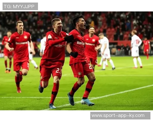 英超精彩对决诺丁汉森林逆袭西汉姆联展现强大实力